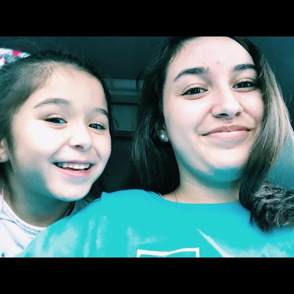 Meet your Posher, Giovanna - Picture 3 of 3